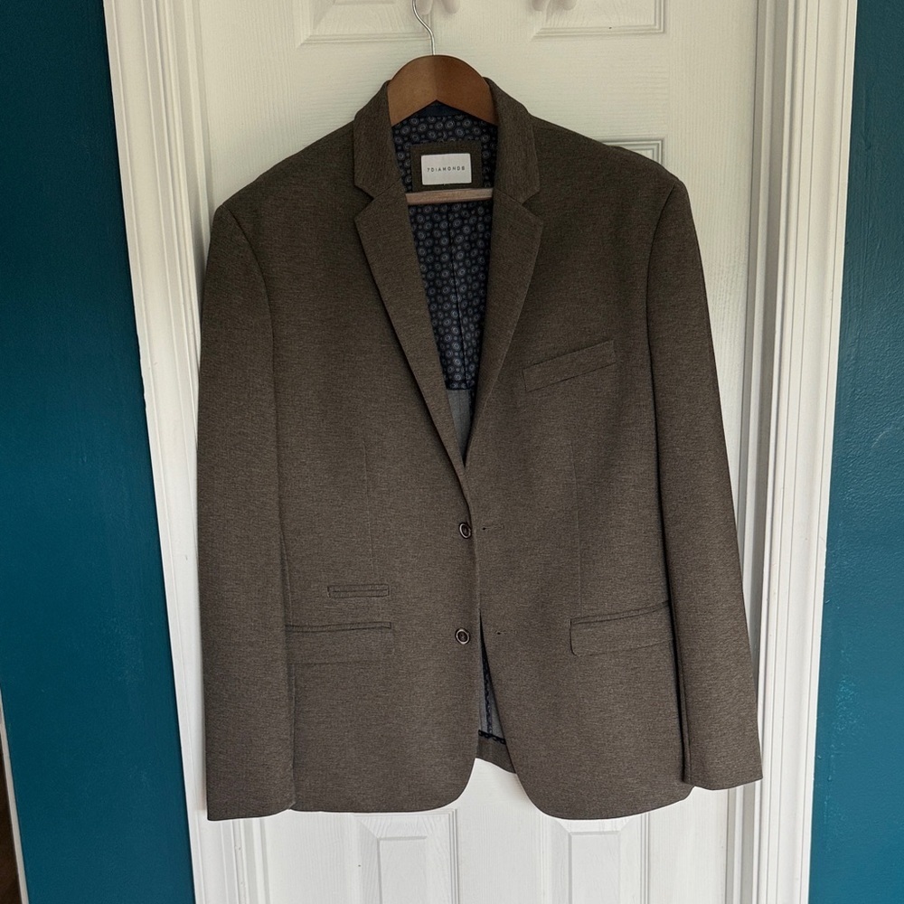7 Diamonds Classic Brown Blazer